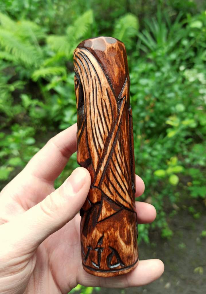 Freya goddesse wood carved statue