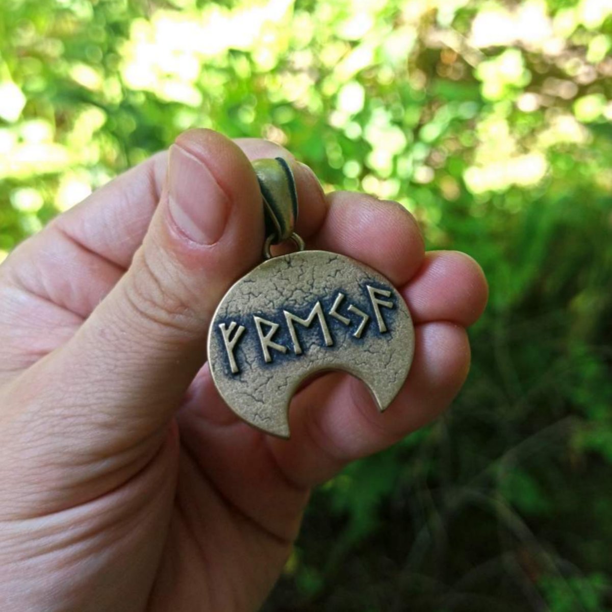 Freya goddess pendant