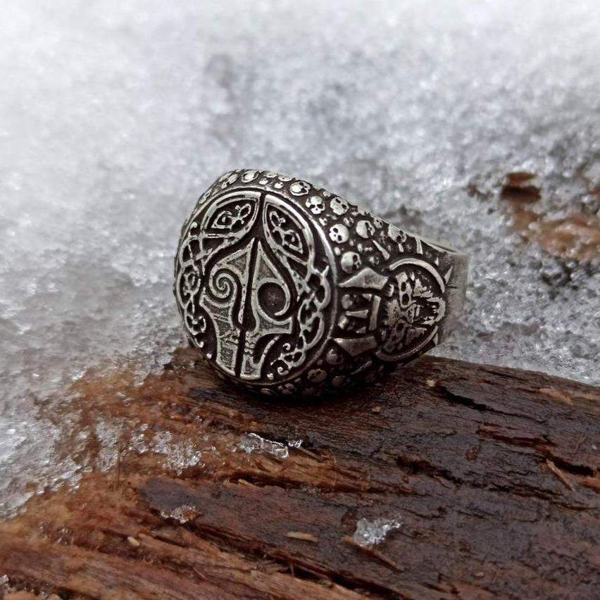 Hel goddess ring