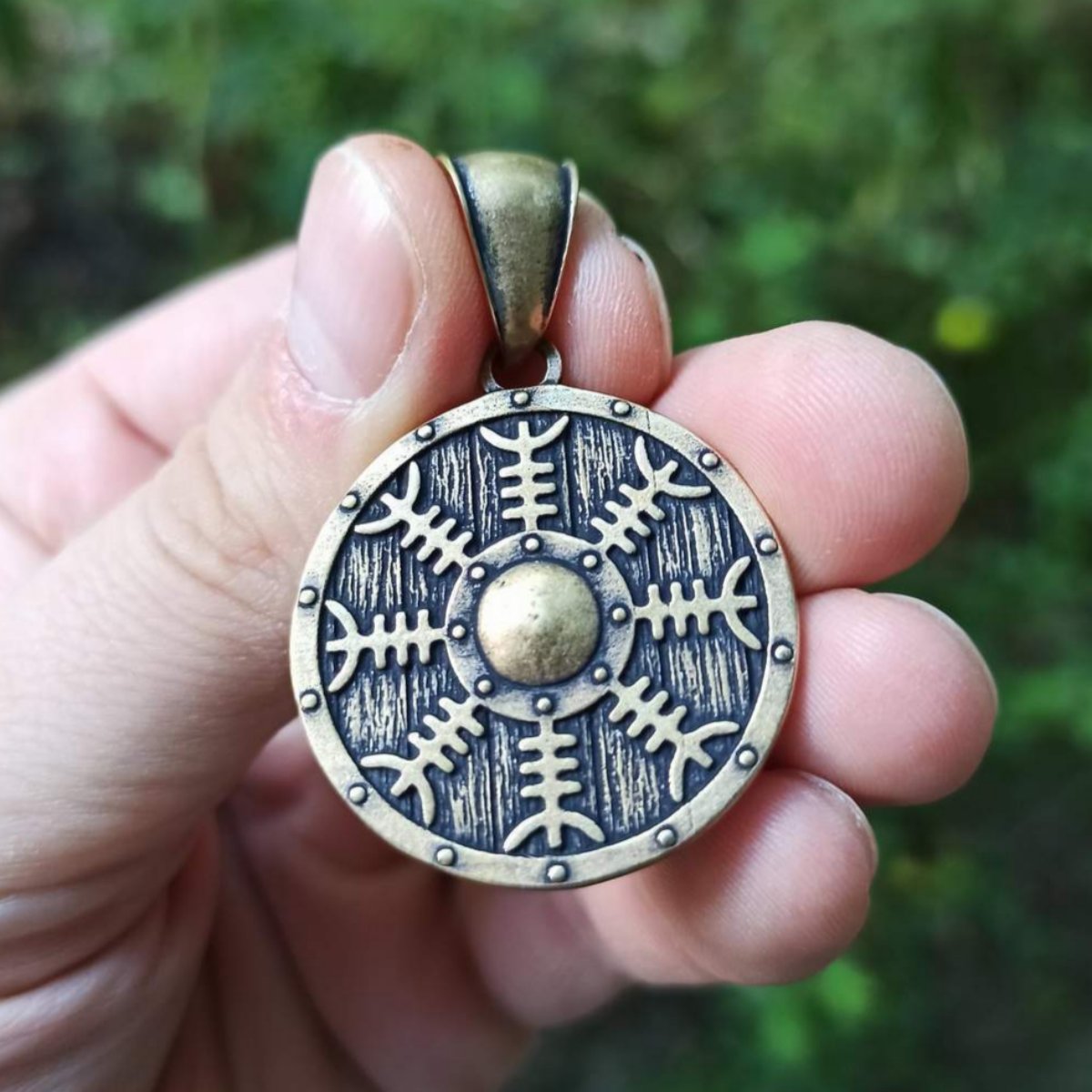 Helm of Awe on Viking shield pendant
