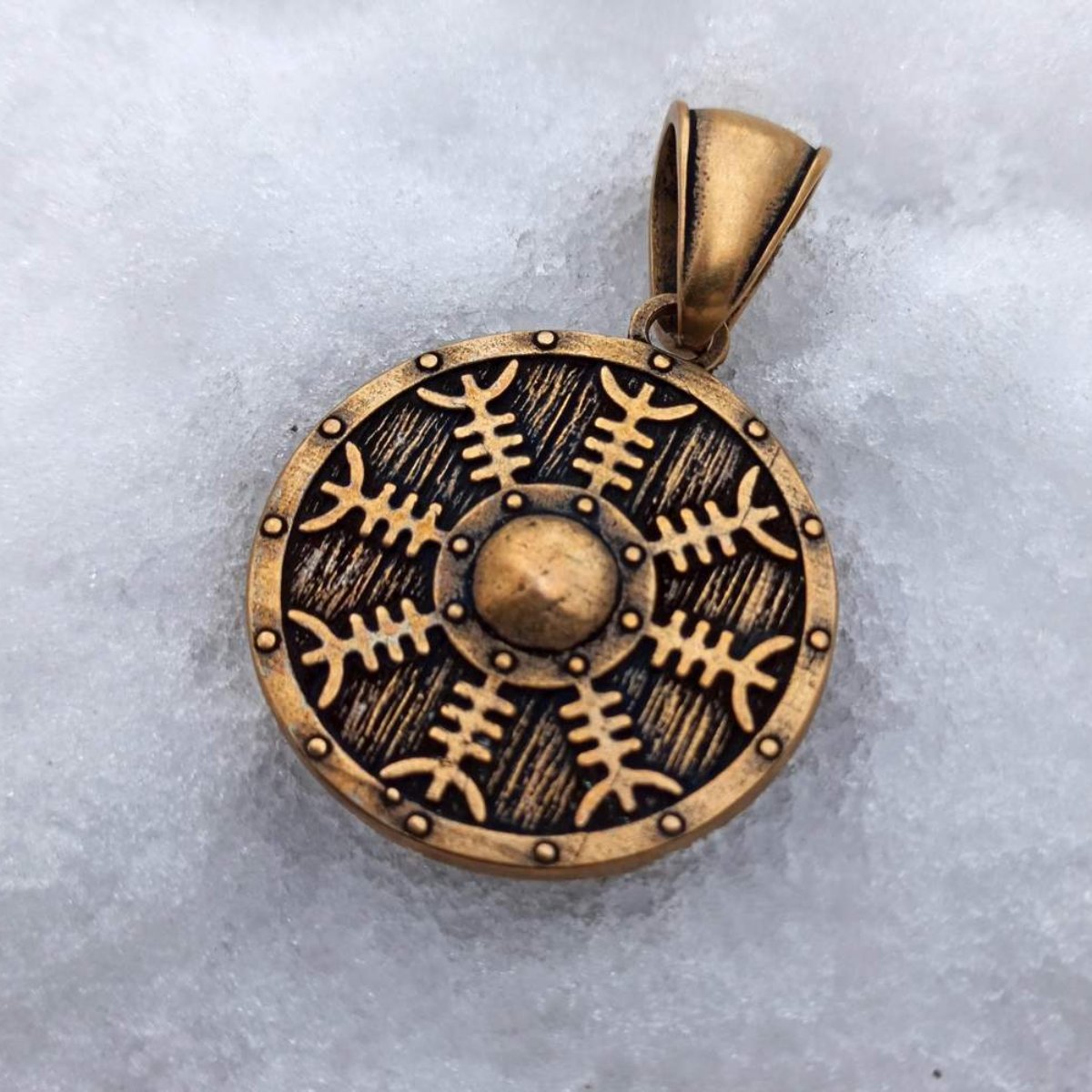 Helm of Awe on Viking shield pendant