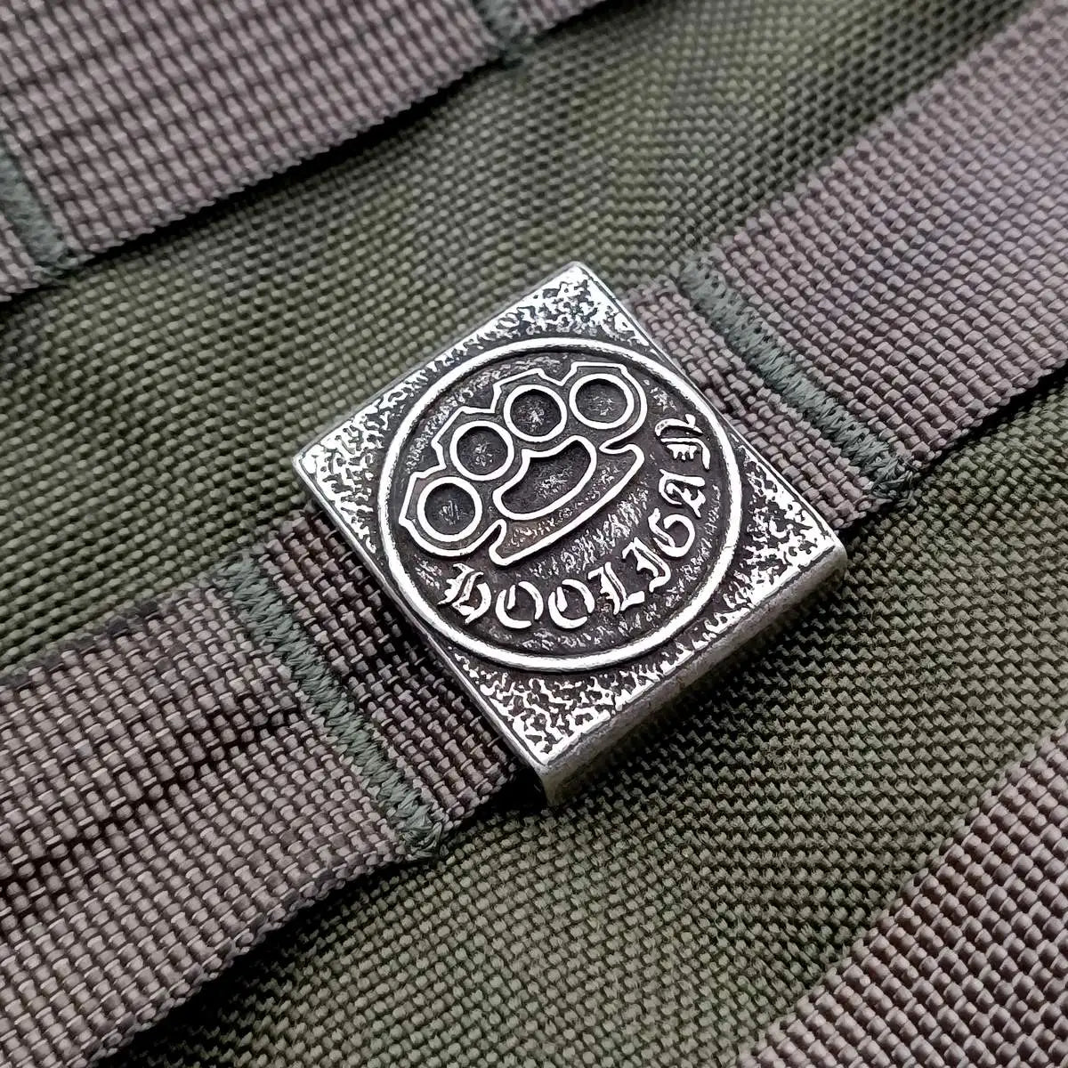 Hooligan molle clip