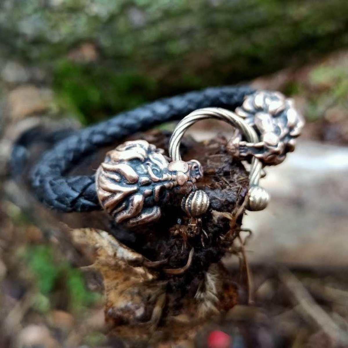 Lion head leather bracelet