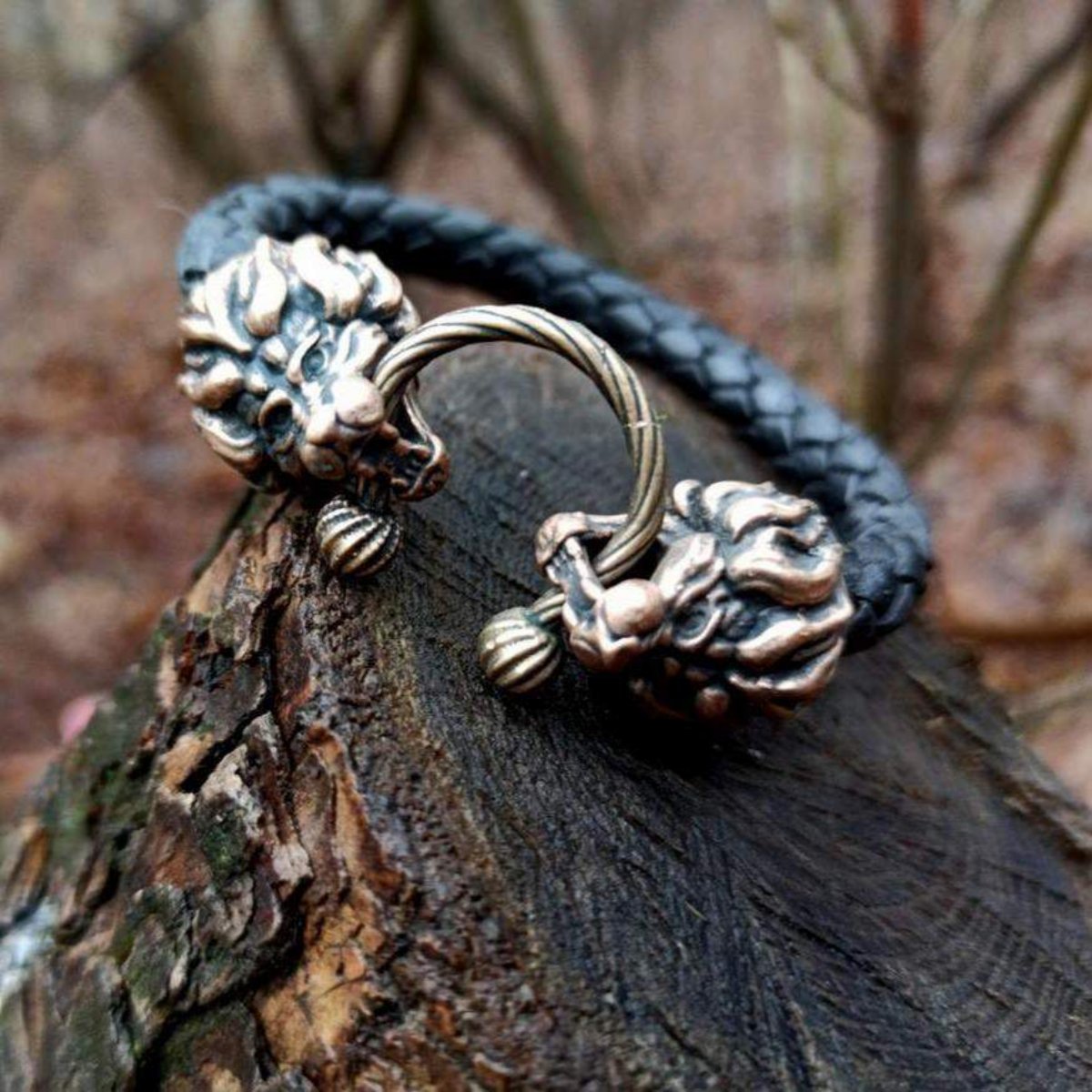 Lion head leather bracelet