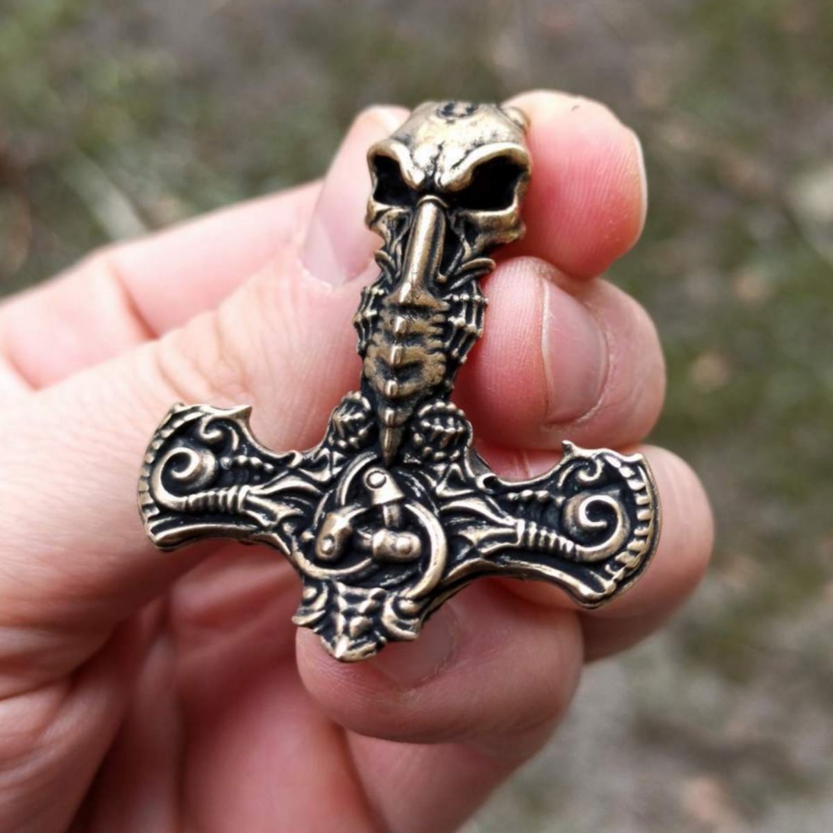Hammer of Thor skull pendant
