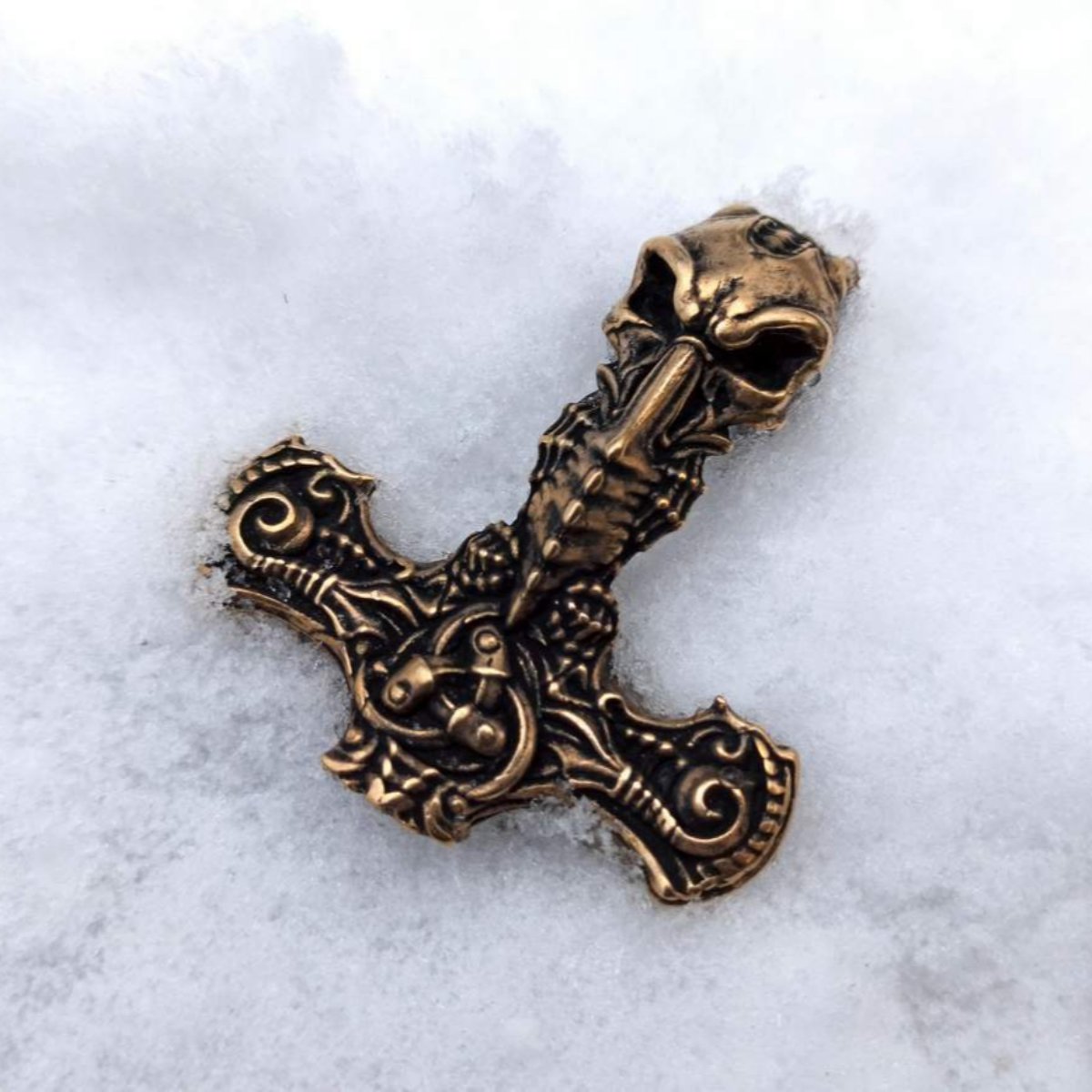 Hammer of Thor skull pendant