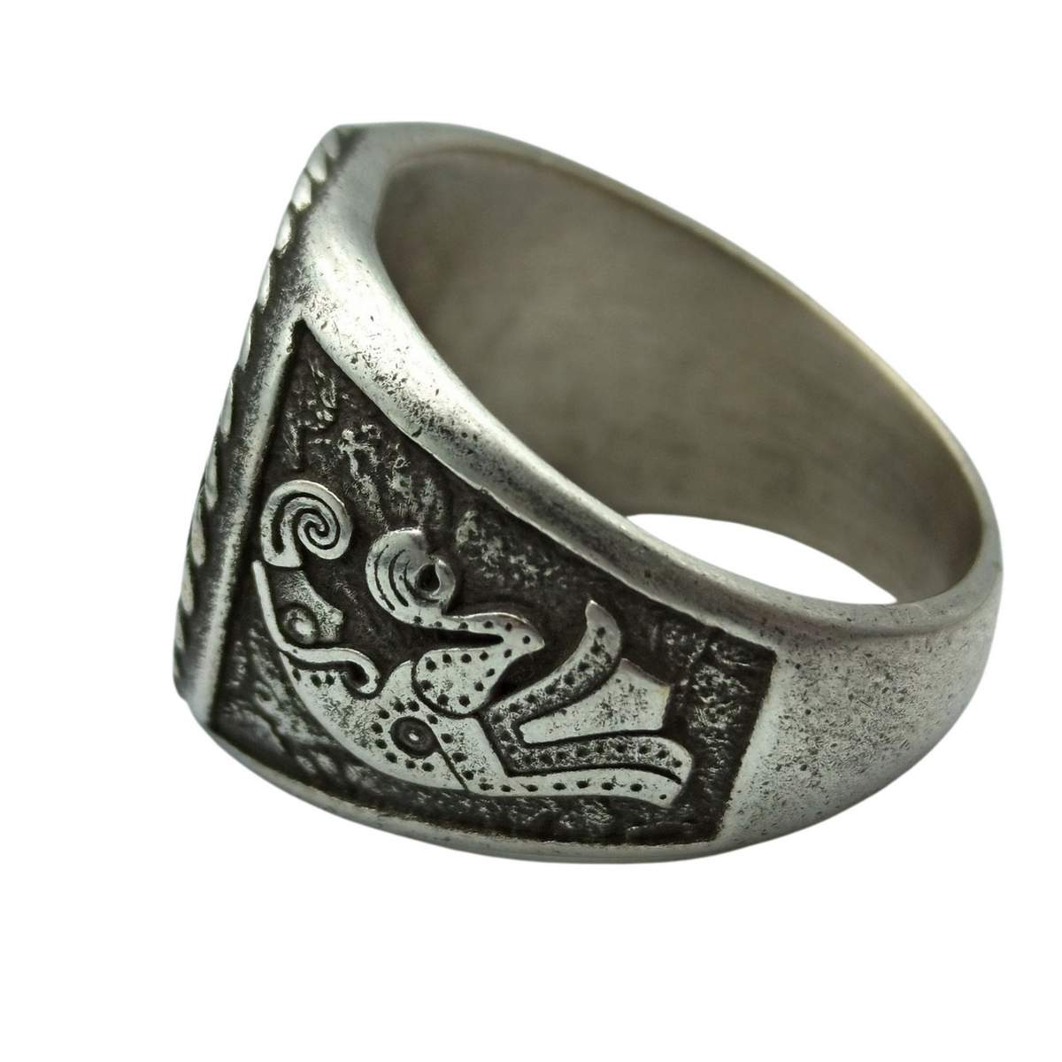 Triple horn of Odin ring