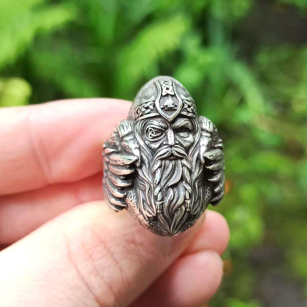 Odin with ravens signet ring
