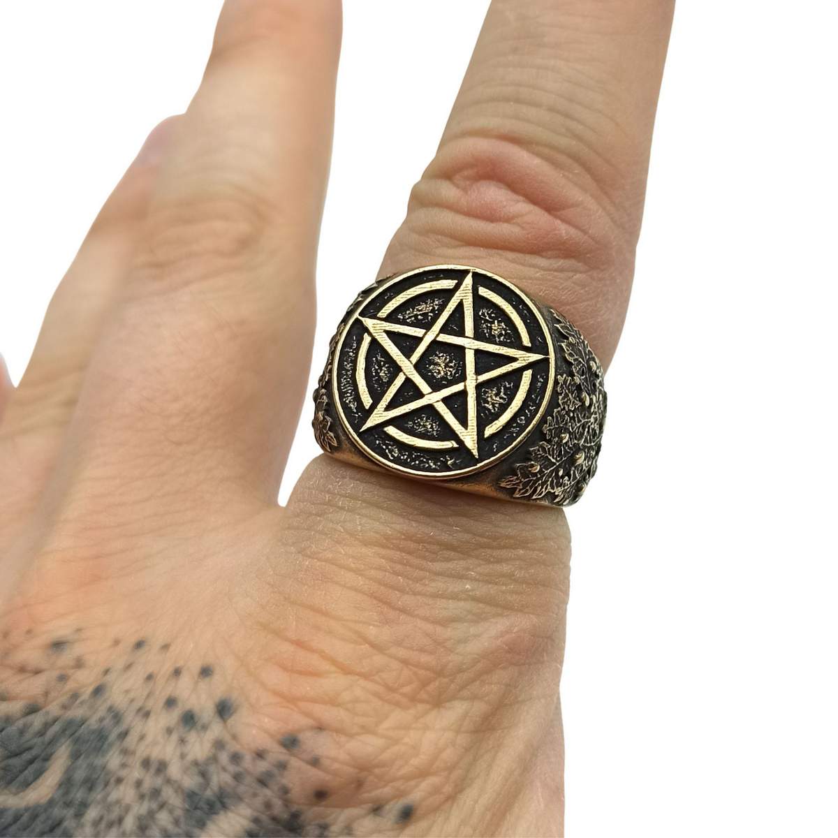 Wiccan pentacle ring