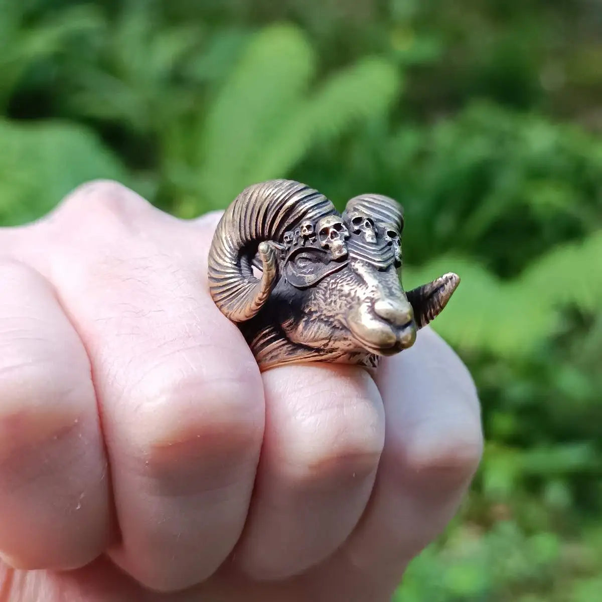 Viking ram ring