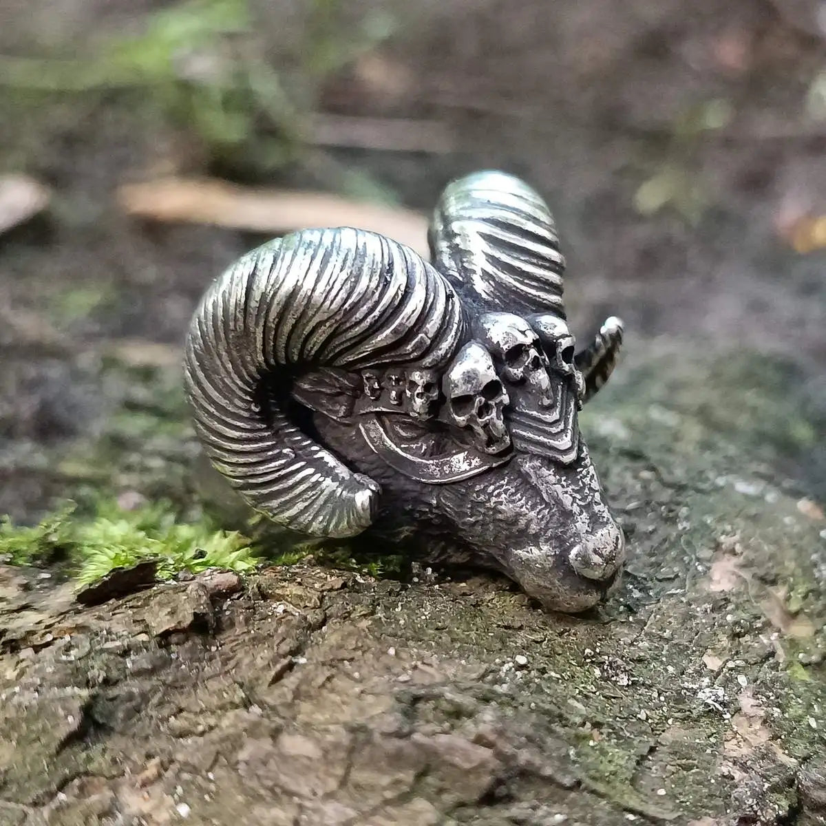 Viking ram ring
