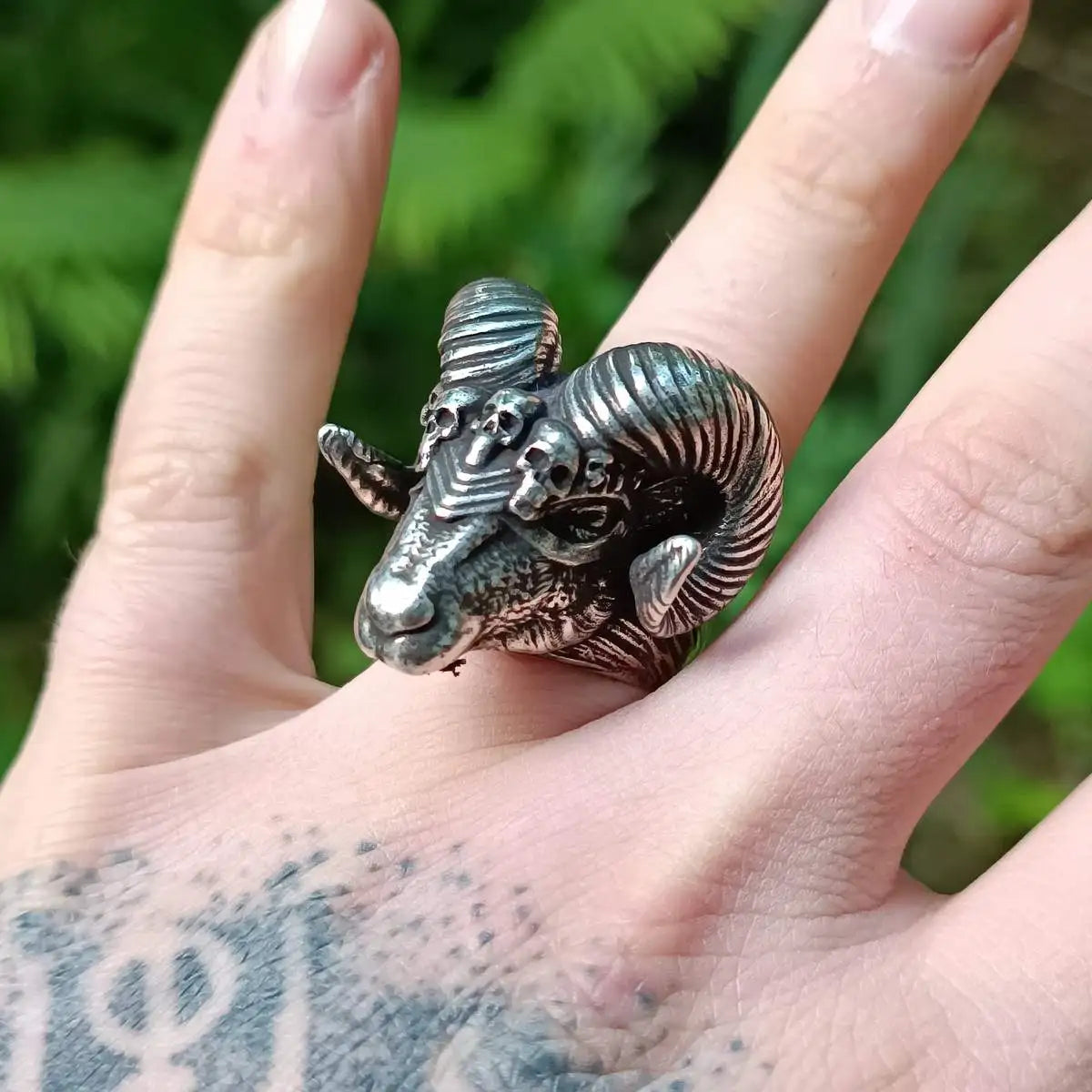 Viking ram ring