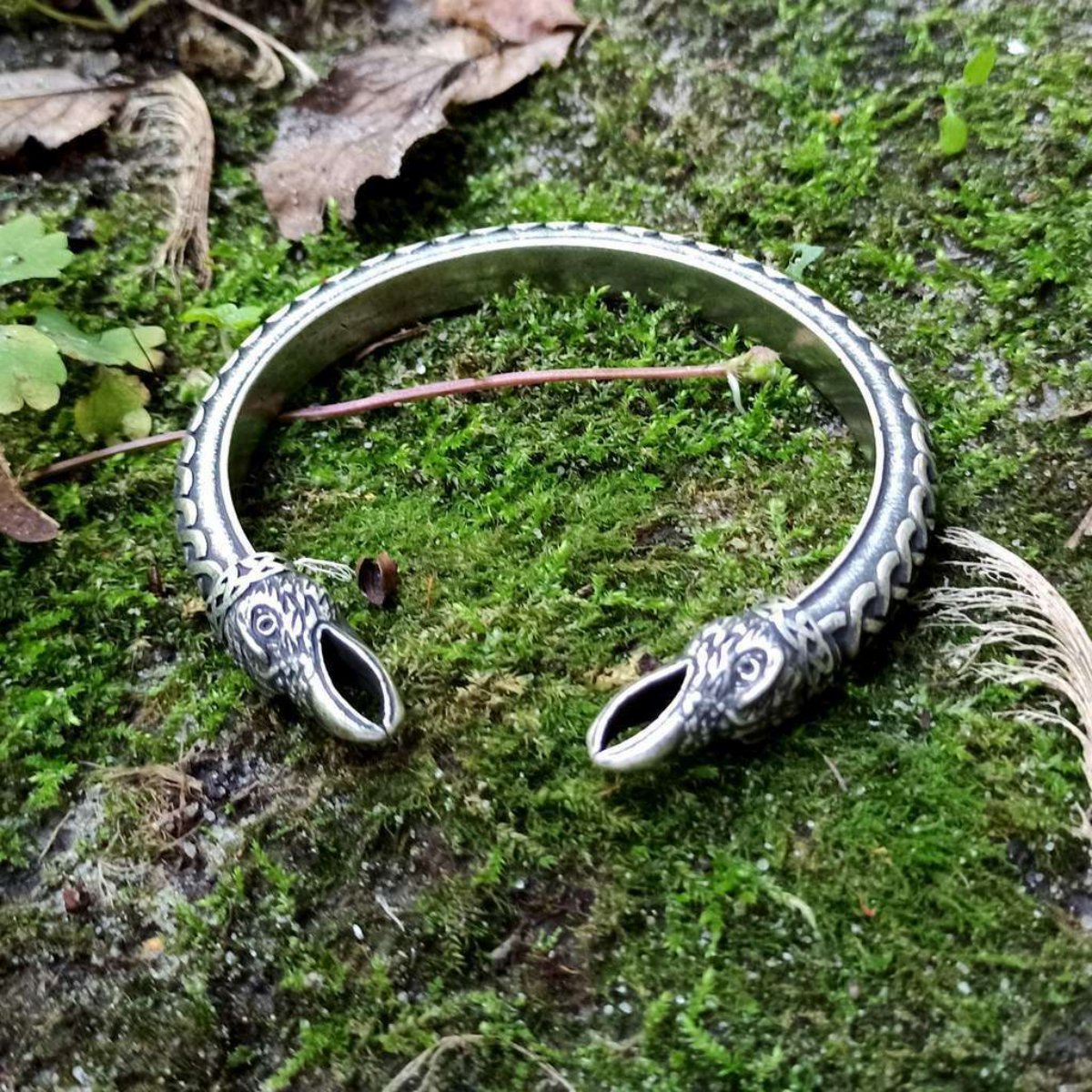 Viking arm ring raven bracelet