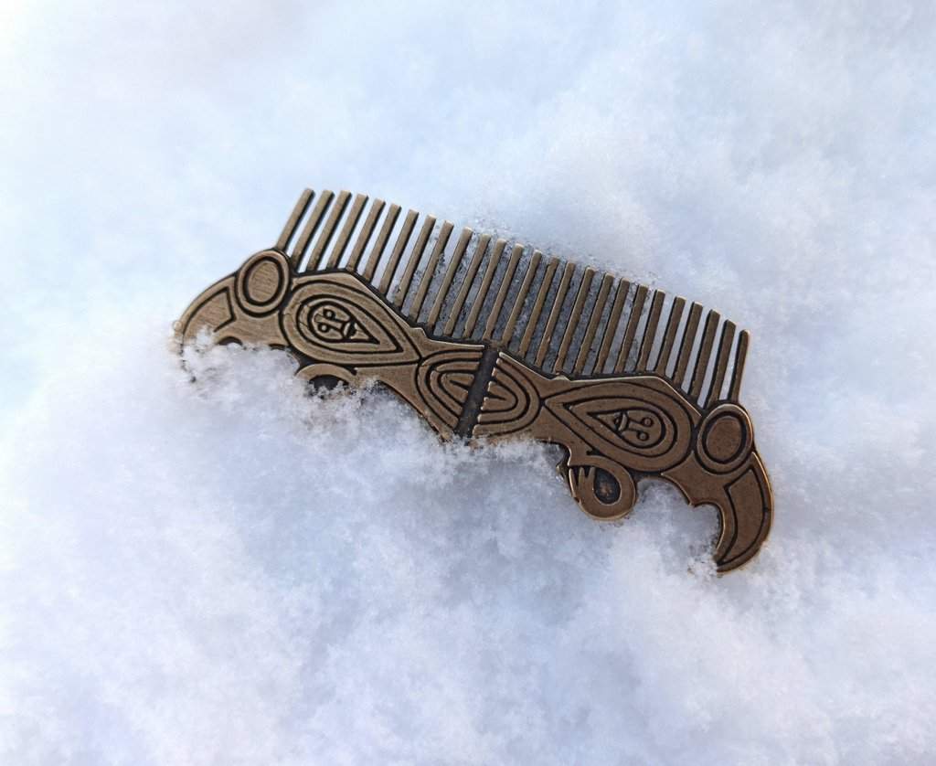 Viking raven beard comb