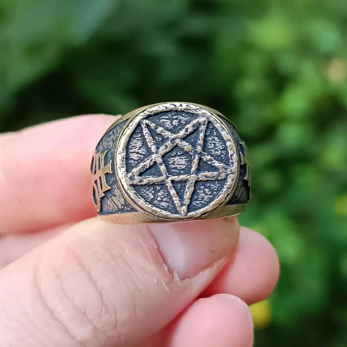 Satanic pentagram ring