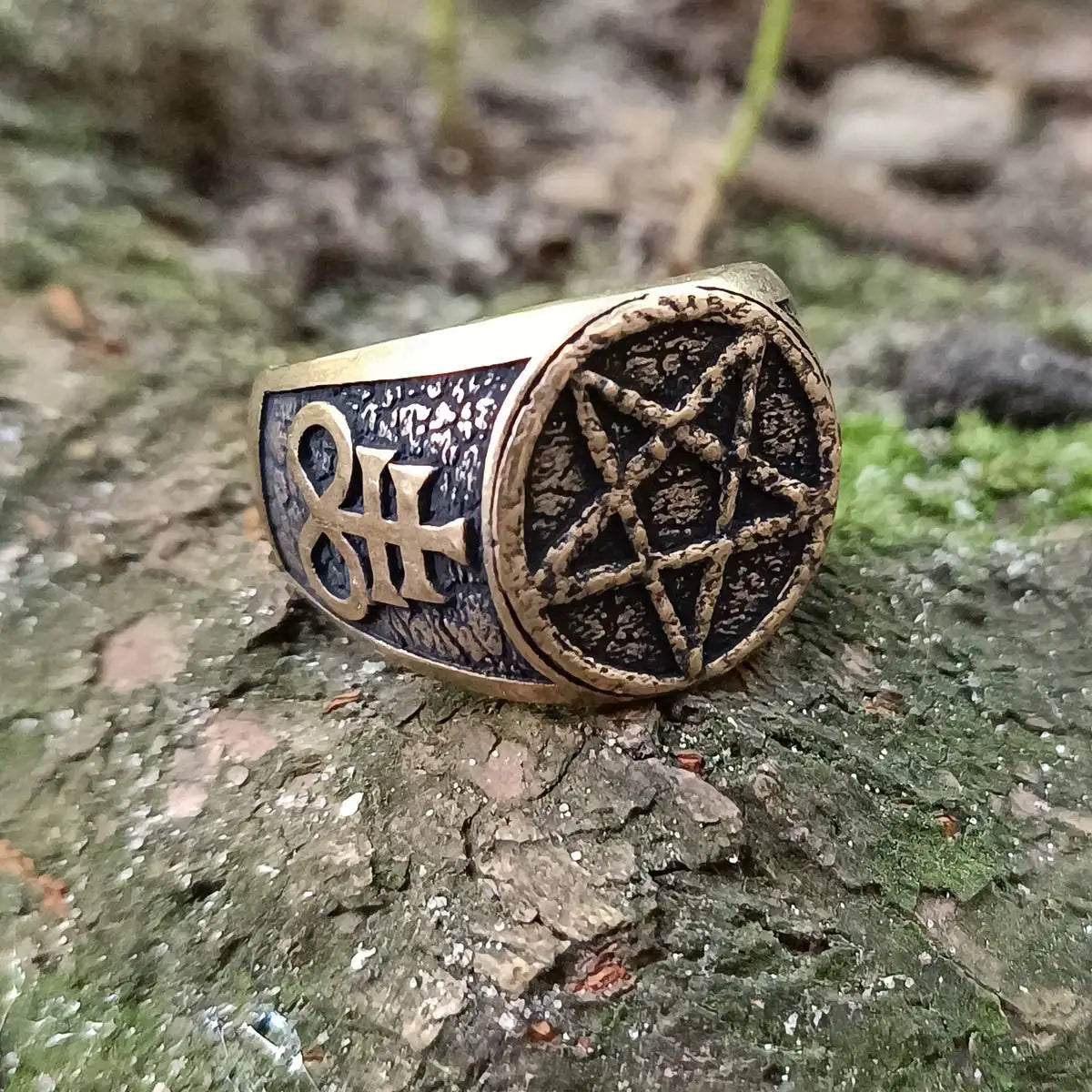 Satanic pentagram ring