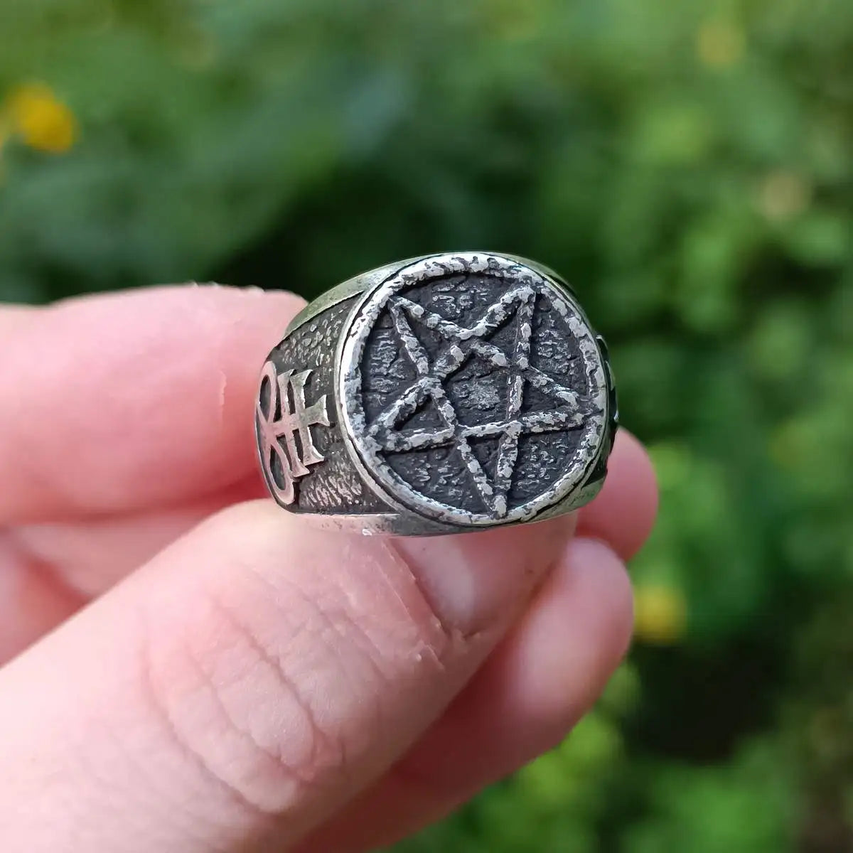 Satanic pentagram ring