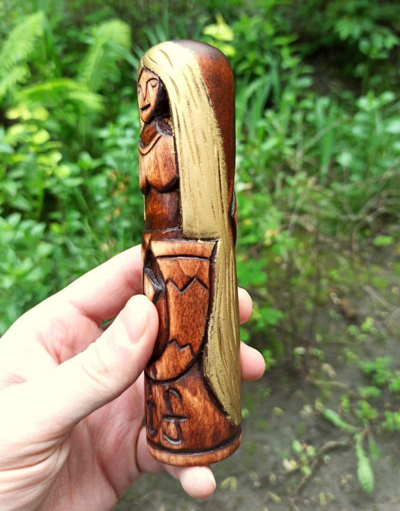 Sif goddesse wooden statue