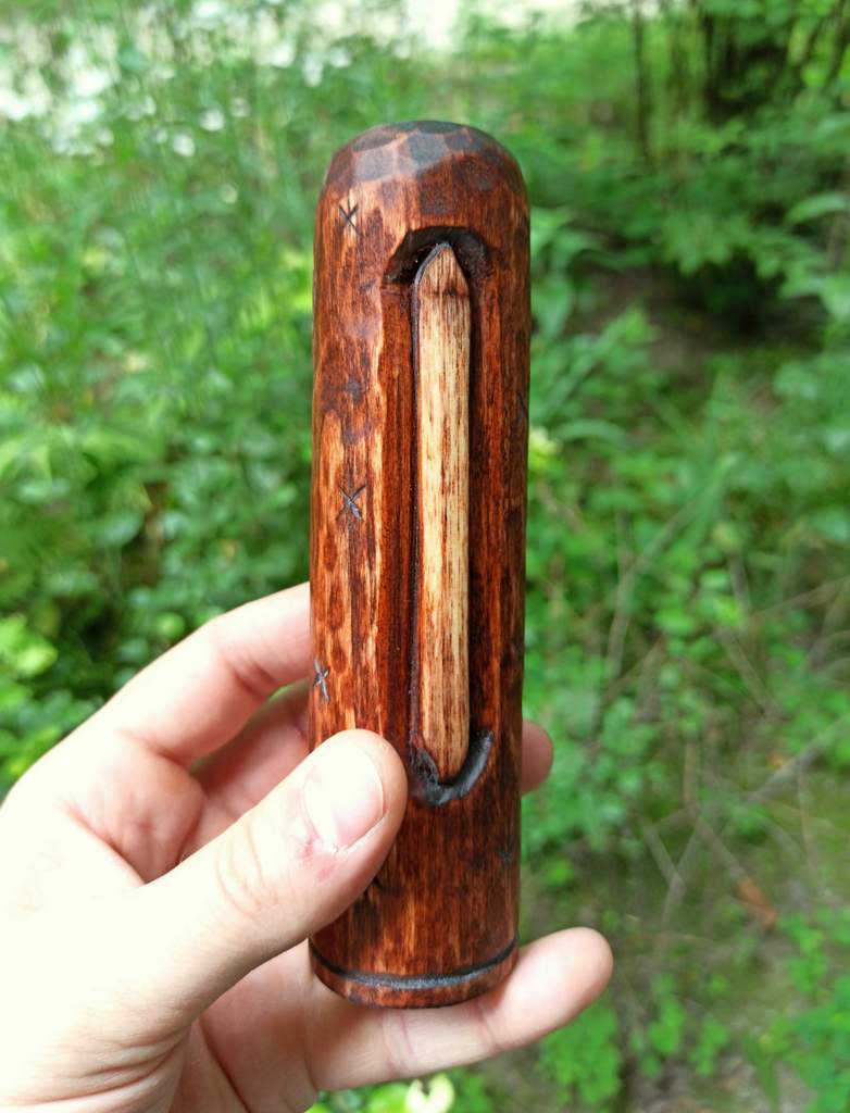 Skadi wooden statue