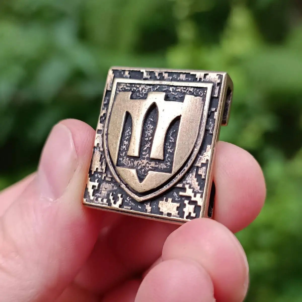 Ukraine army trident Molle clip
