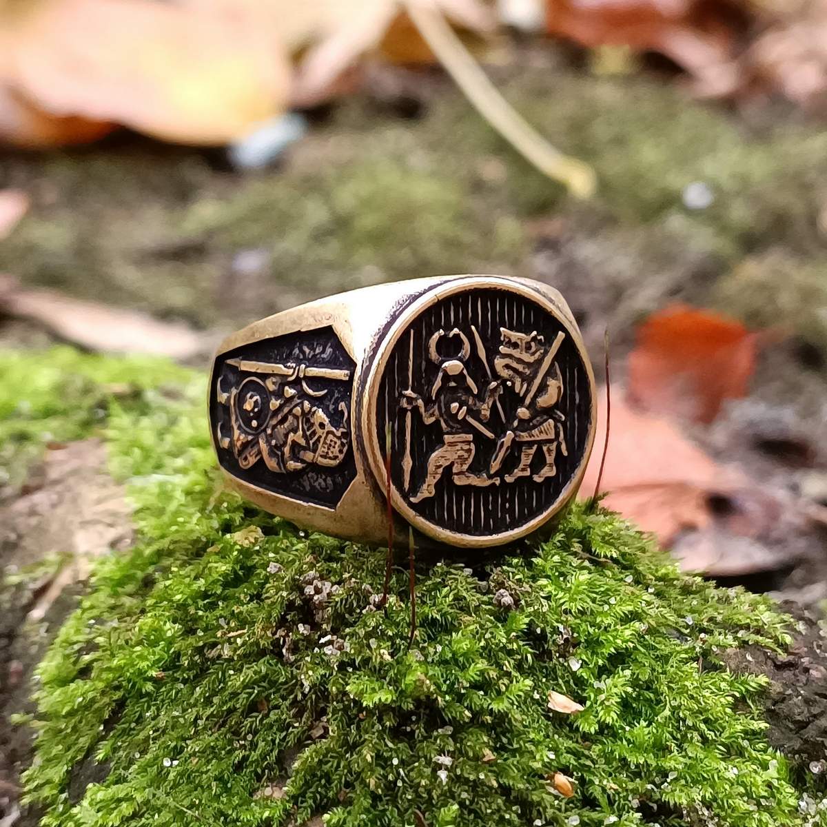 Torslunda dancer ring