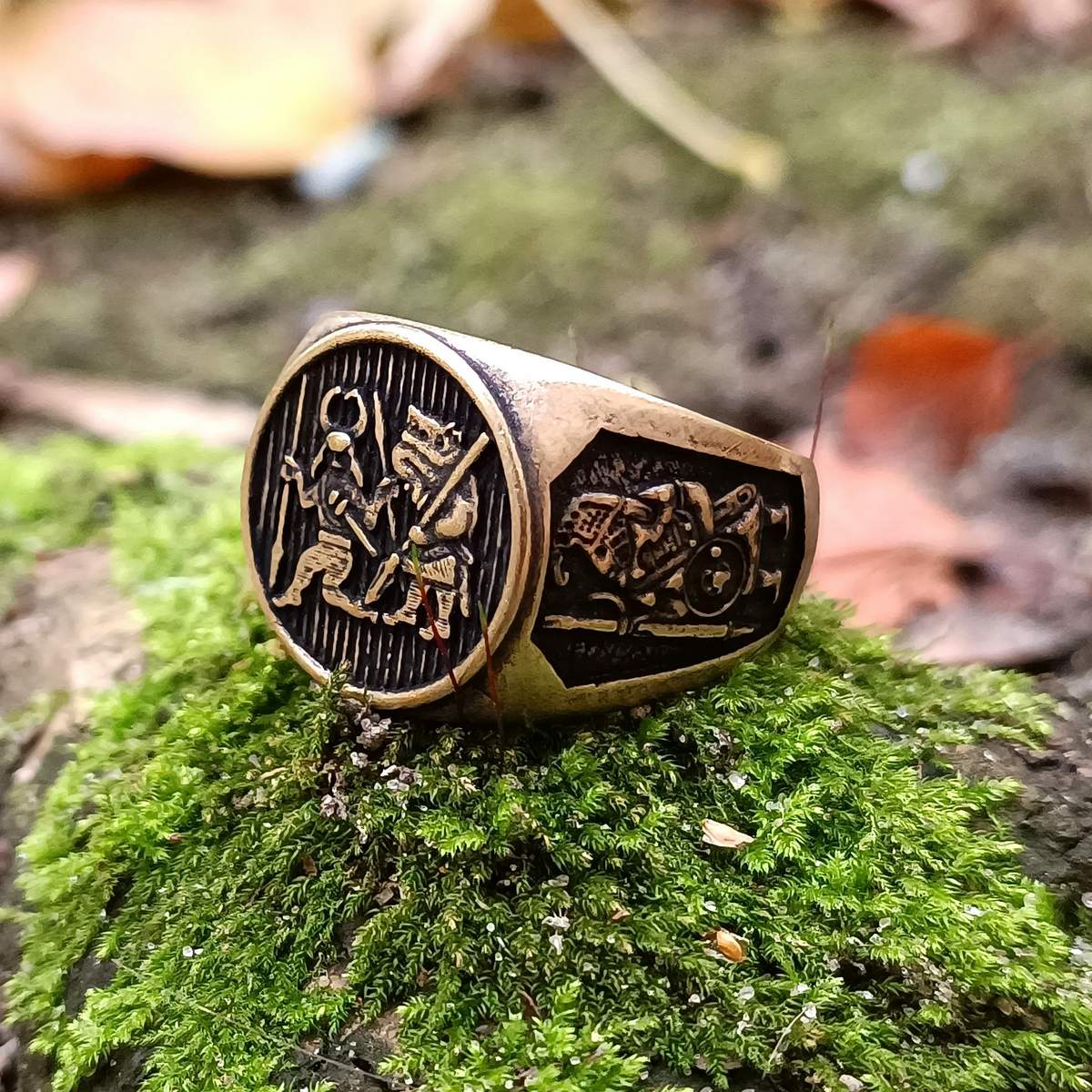 Torslunda dancer ring