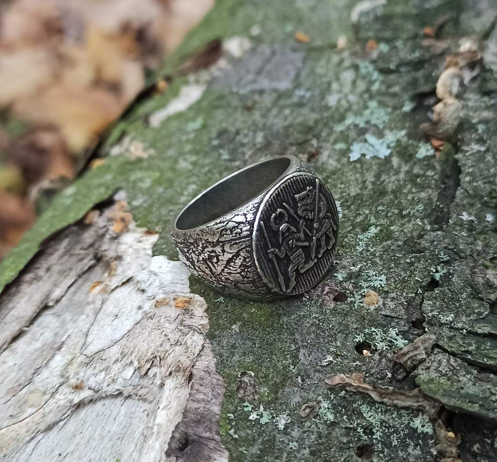 Torslunda dancer Ancient Viking ring
