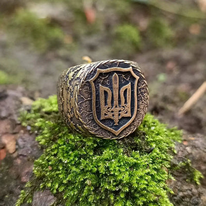 Ukraine coat of arms signet ring from bronze 6 US Bronze with patina 