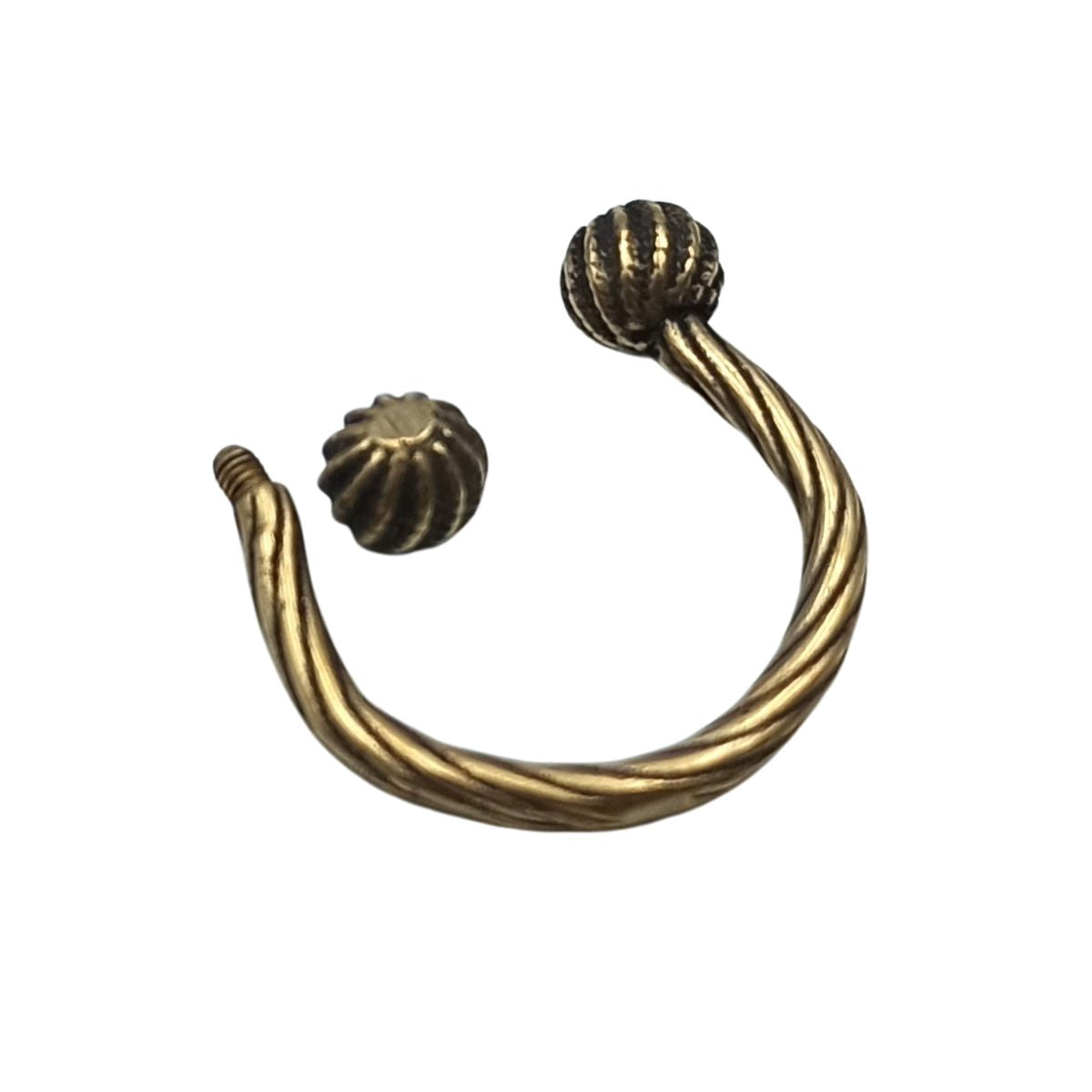 U-type clasp