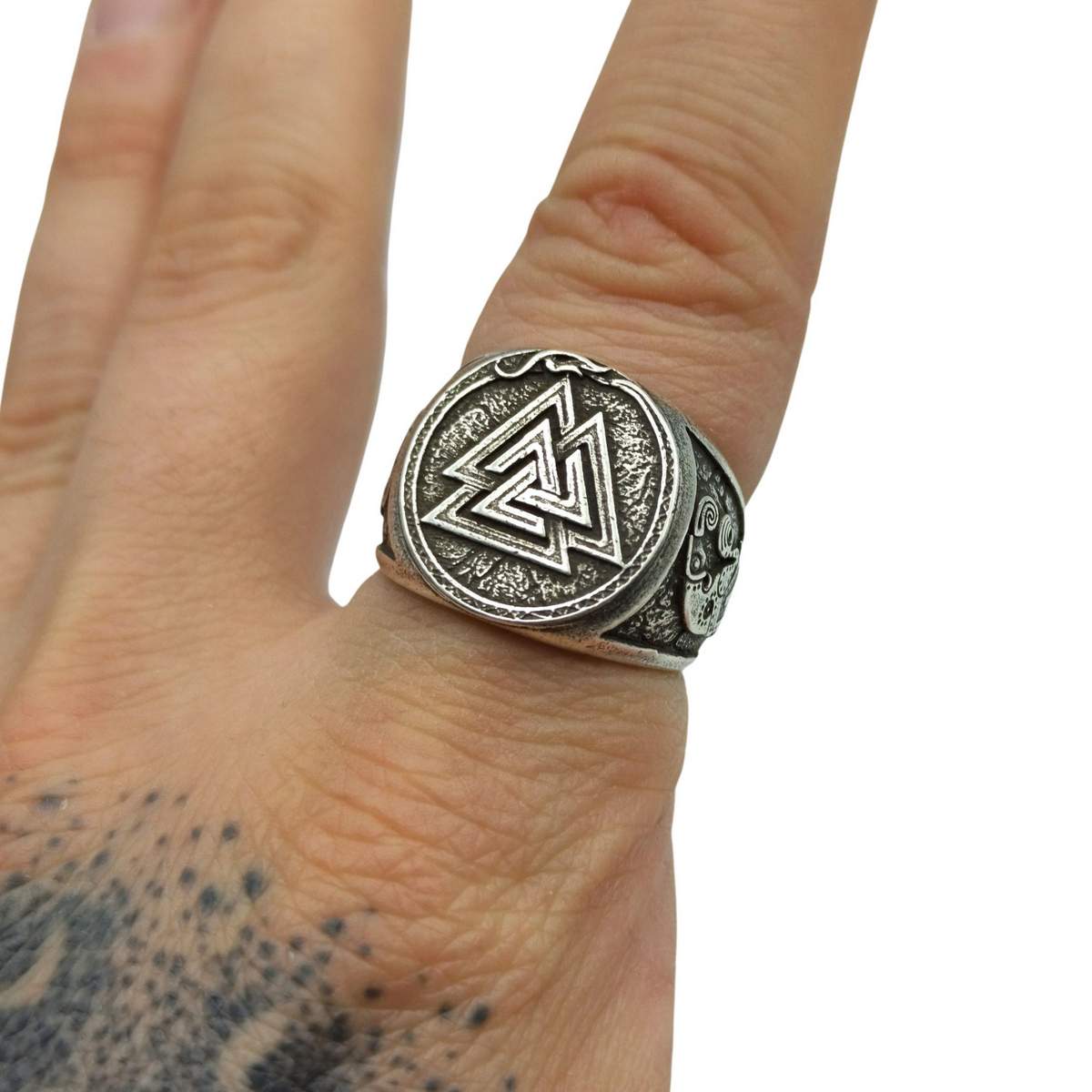 Valknut Symbol germanic raven ring