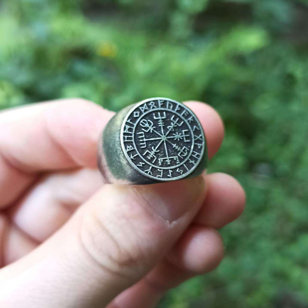 Vegvisir in Elder Futhark circle ring