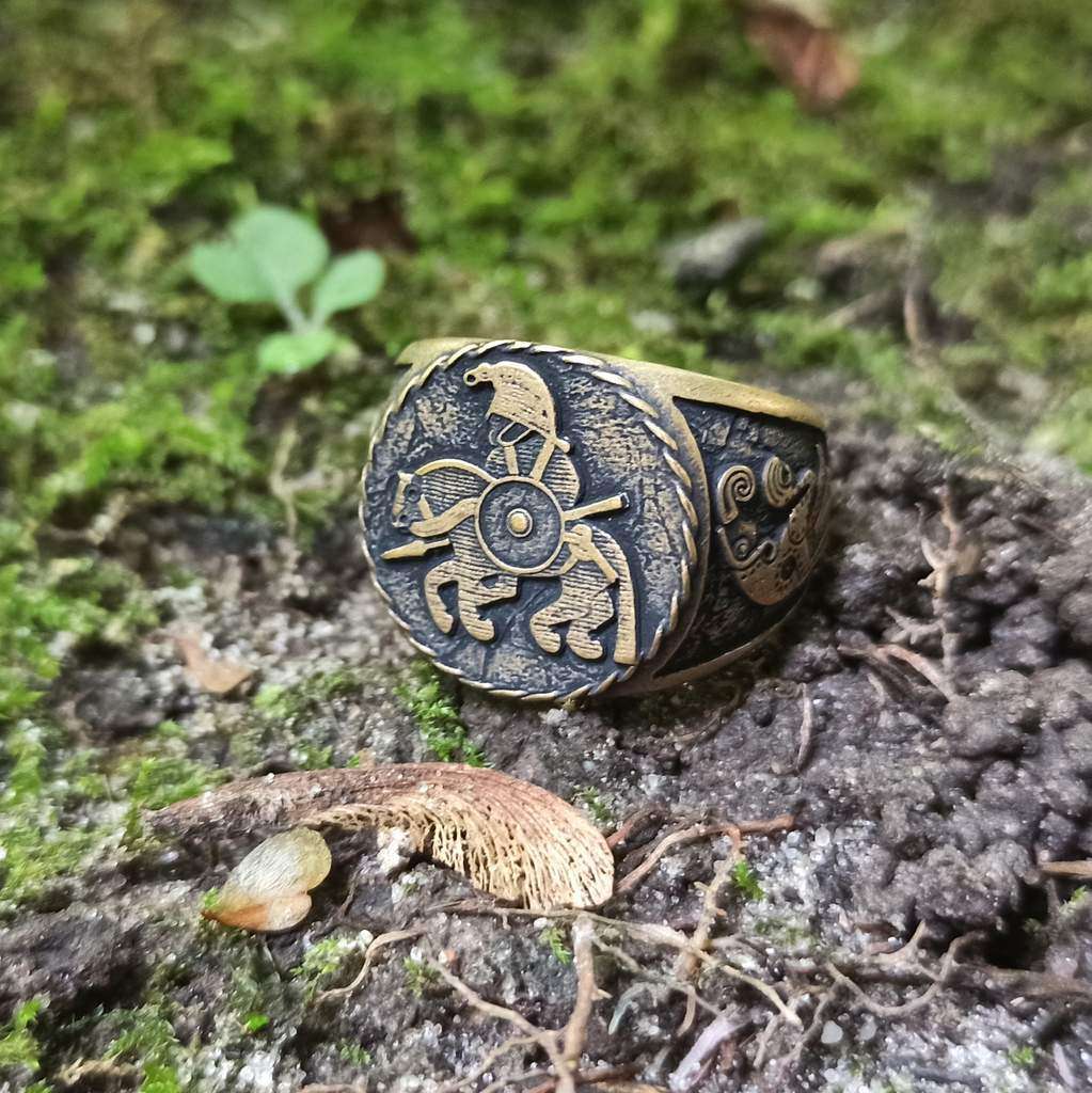 Horseman from Vendel plates signet ring