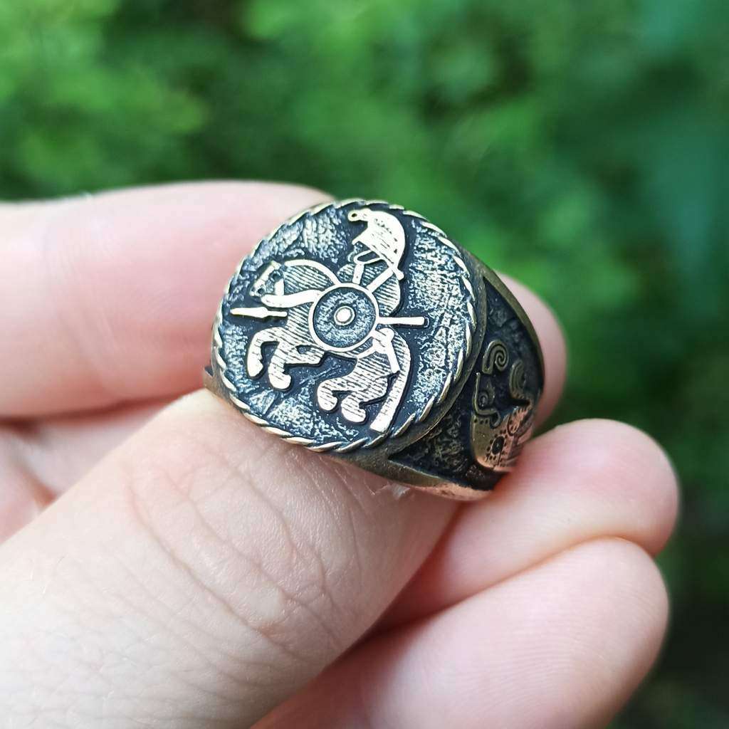 Horseman from Vendel plates signet ring