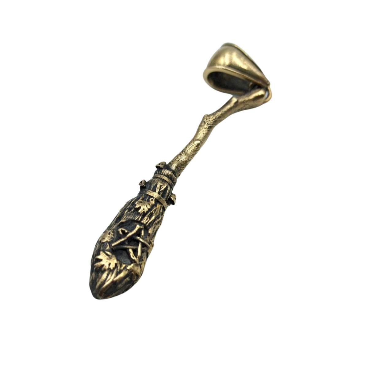 Witch broom pendant Bronze
