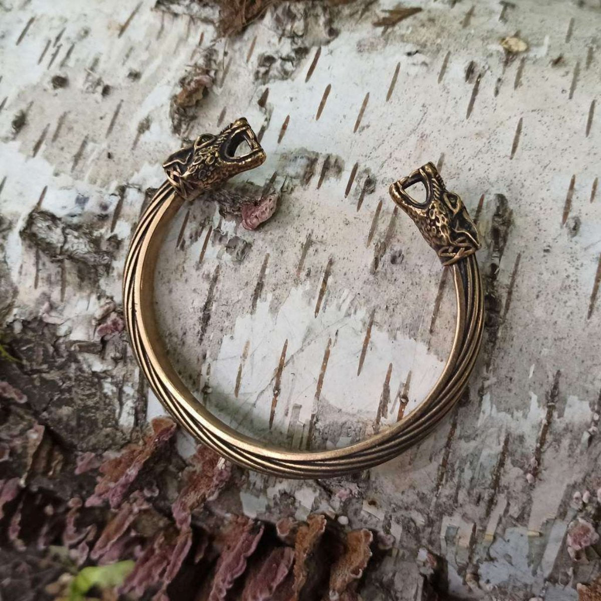 Wolf arm ring Viking bracelet