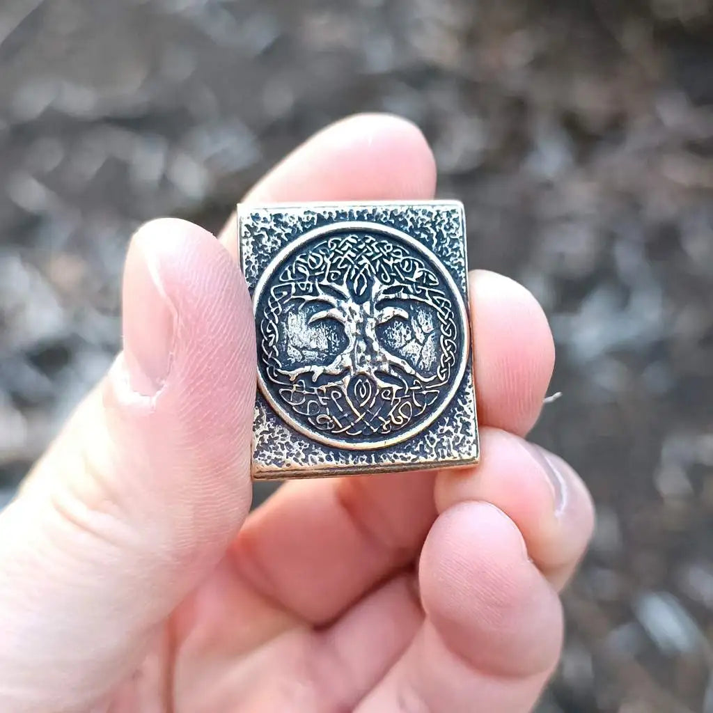 Yggdrasil tree molle clip