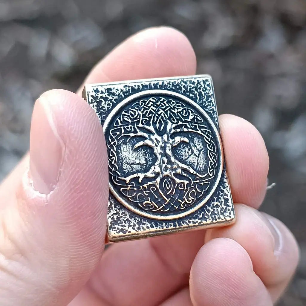 Yggdrasil tree molle clip