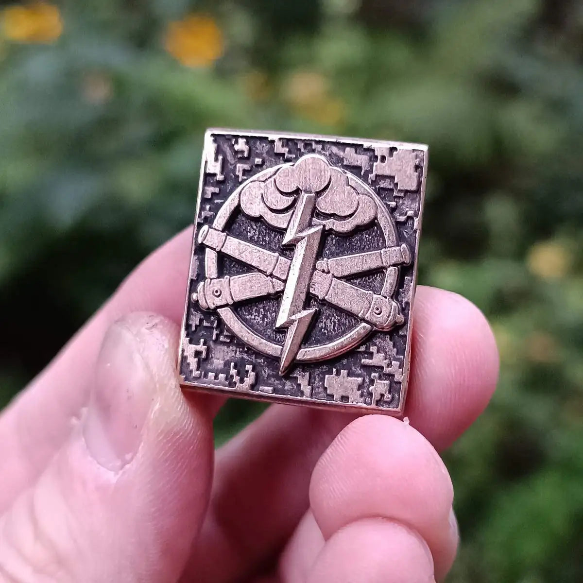 Crossed Cannons molle clip