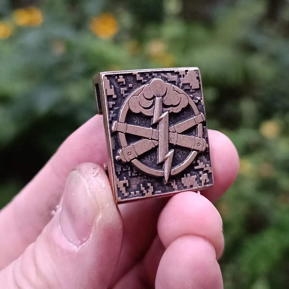 Crossed Cannons molle clip