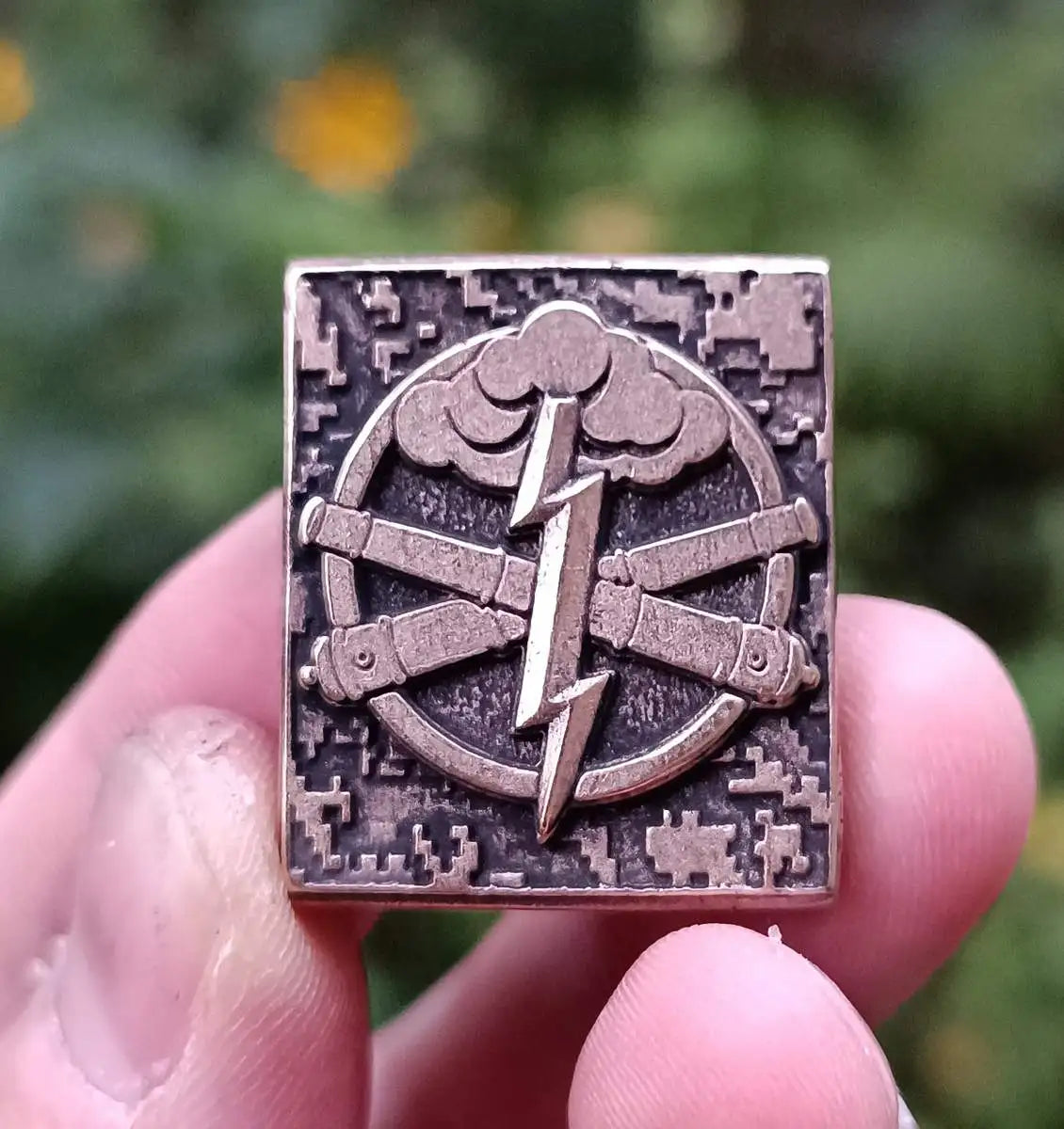 Crossed Cannons molle clip