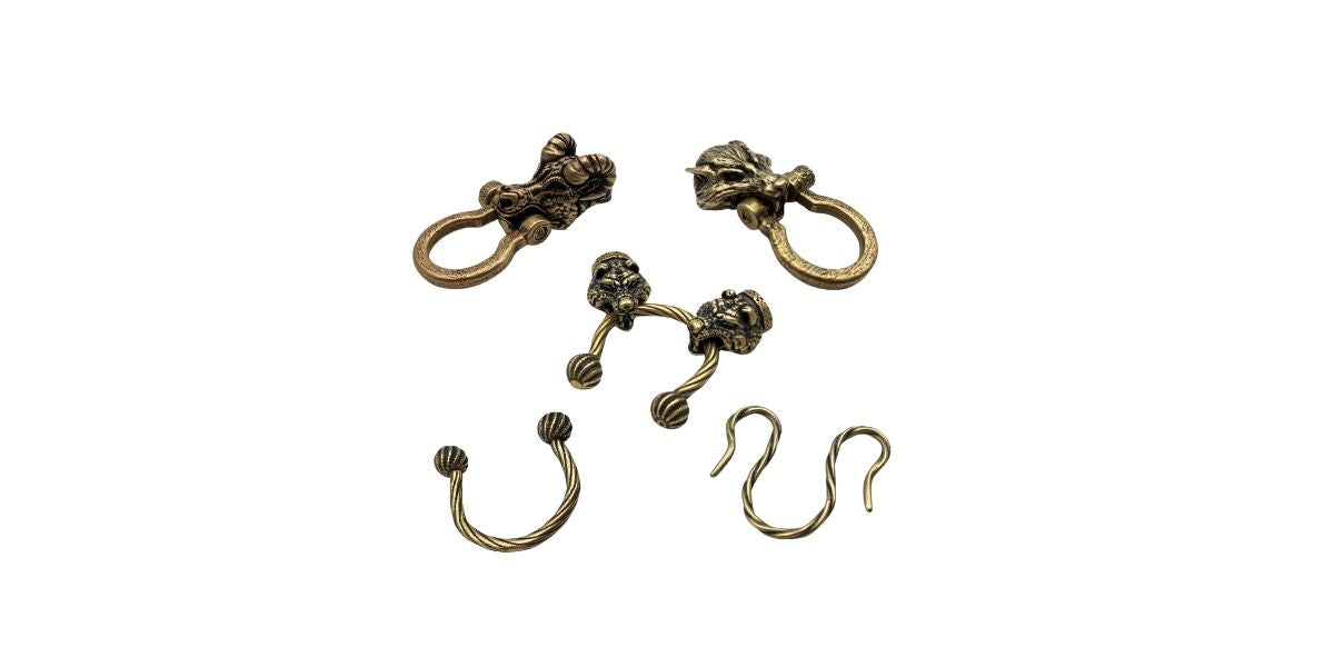 Clasps or jewelry findings