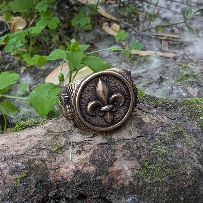 Fleur de Lys signet bronze ring   