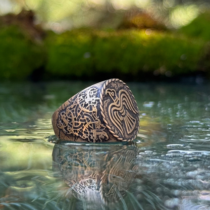 Raven banner ring