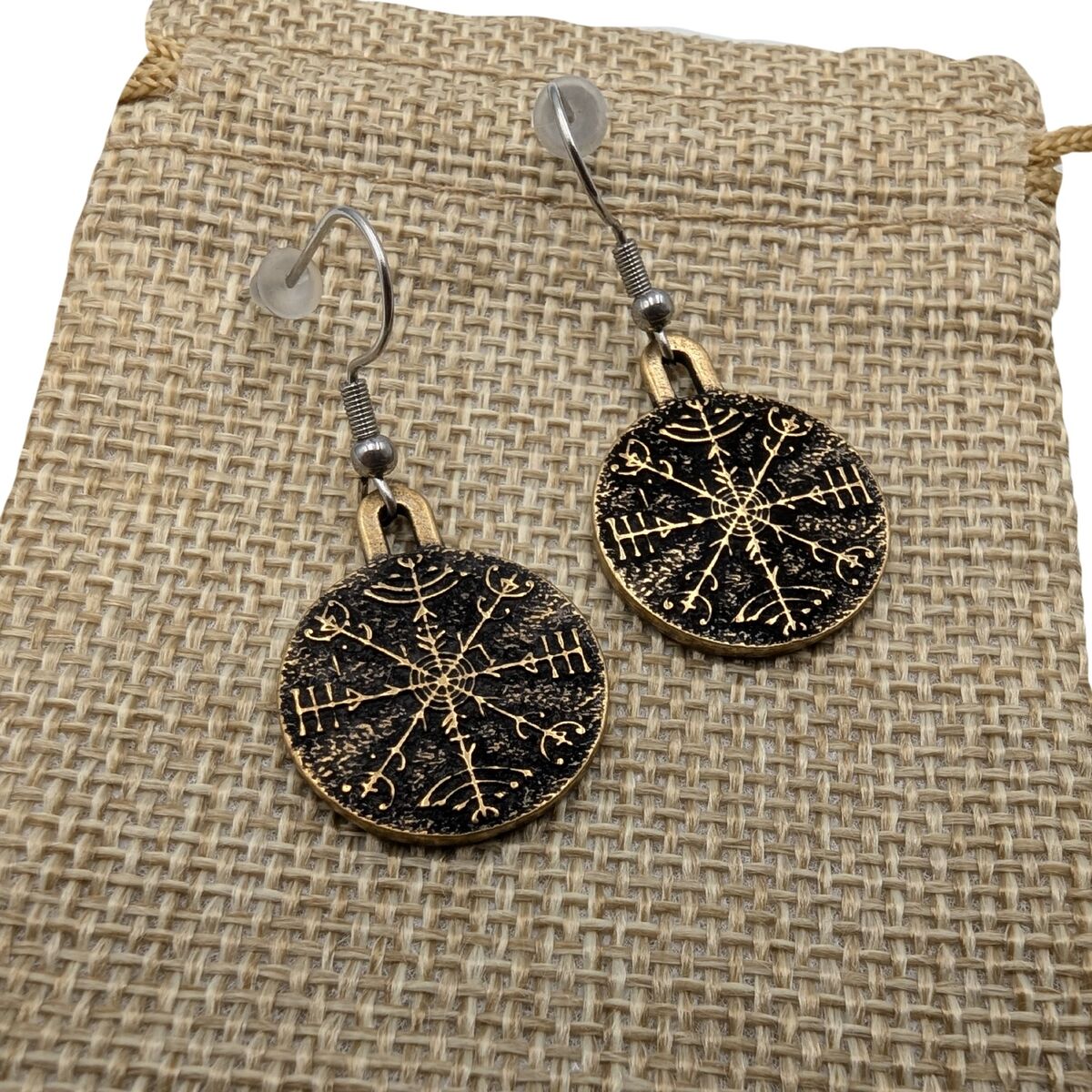 Veldismagn bronze earrings