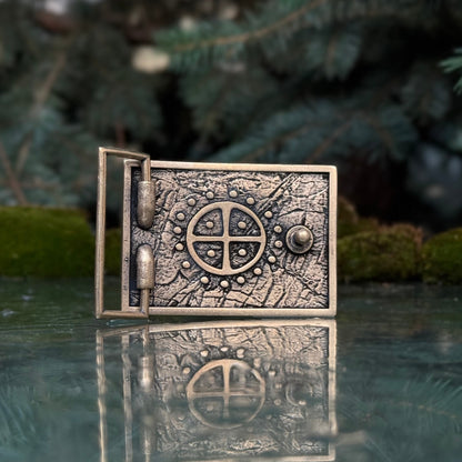 Torslunda dancer belt buckle