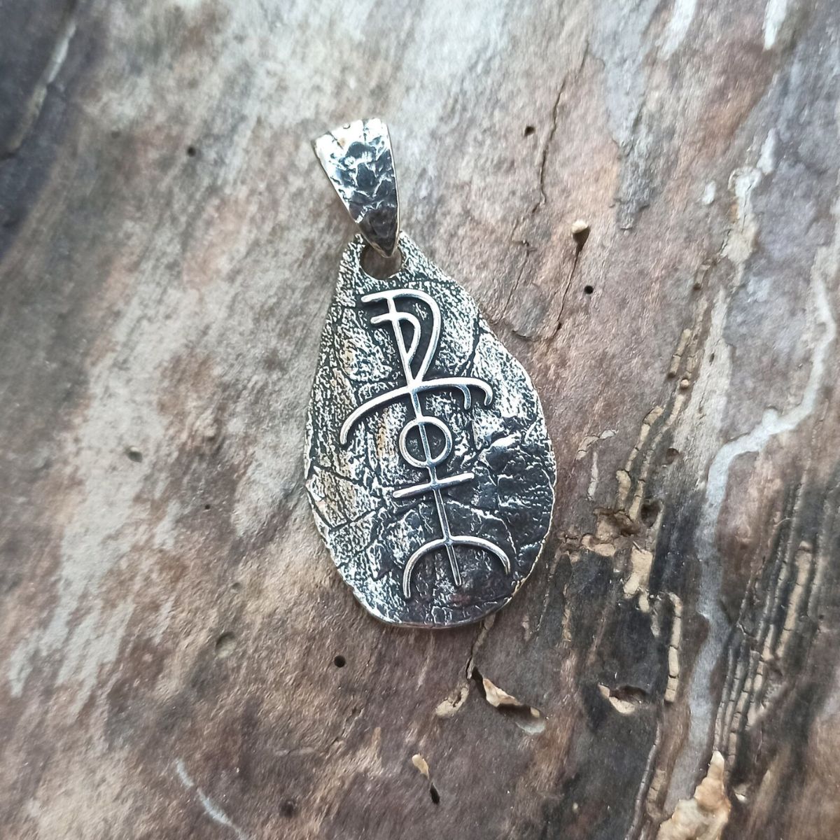 Freyr boar rune pendant