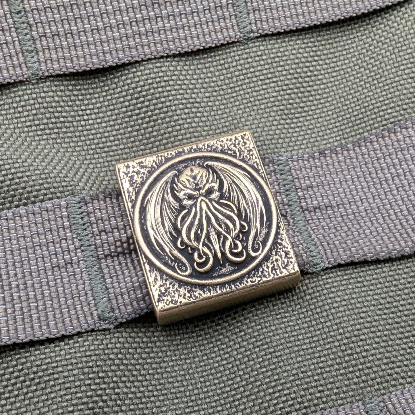 Cthulhu molle clip