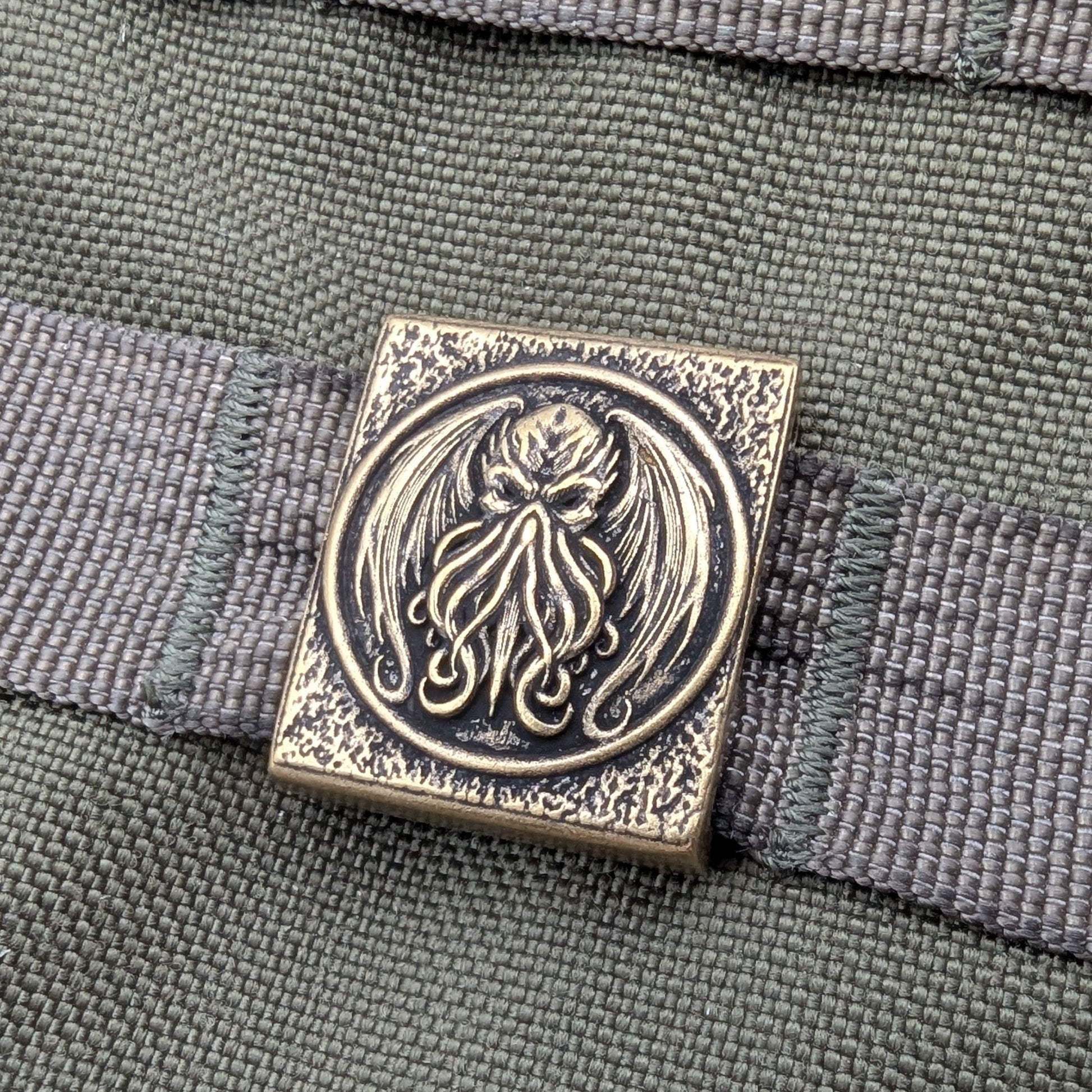 Cthulhu molle clip
