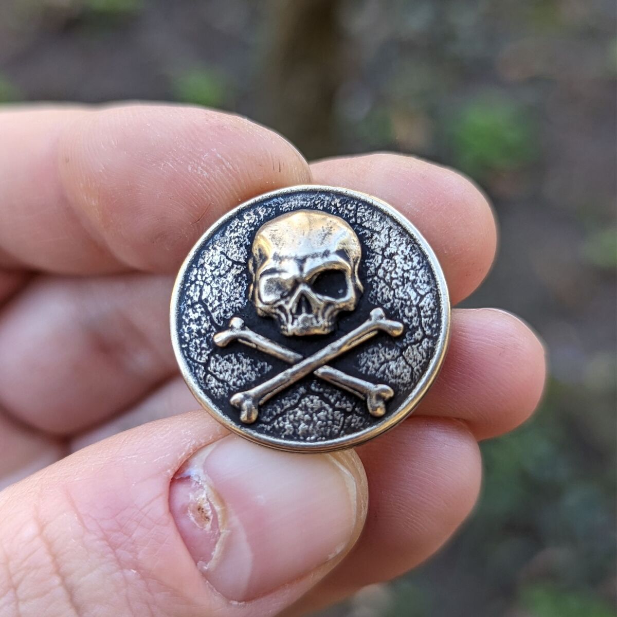 Jolly Roger paracord bead   