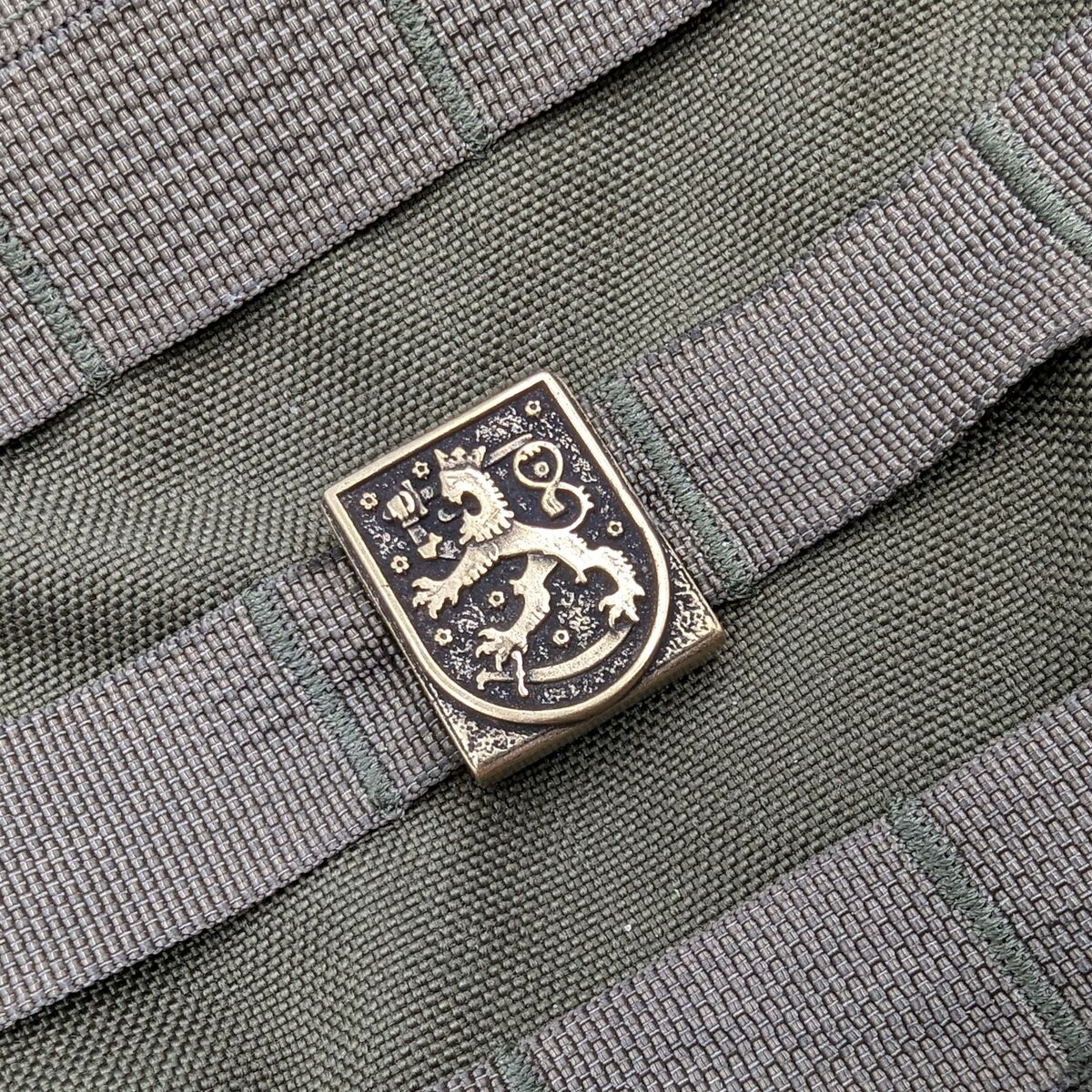Finnish Coat of Arms Molle clip   